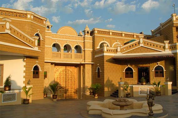 <a href="https://bespokeweddingsabroad.com/contact/">Heritage Khirasara Palace</a>